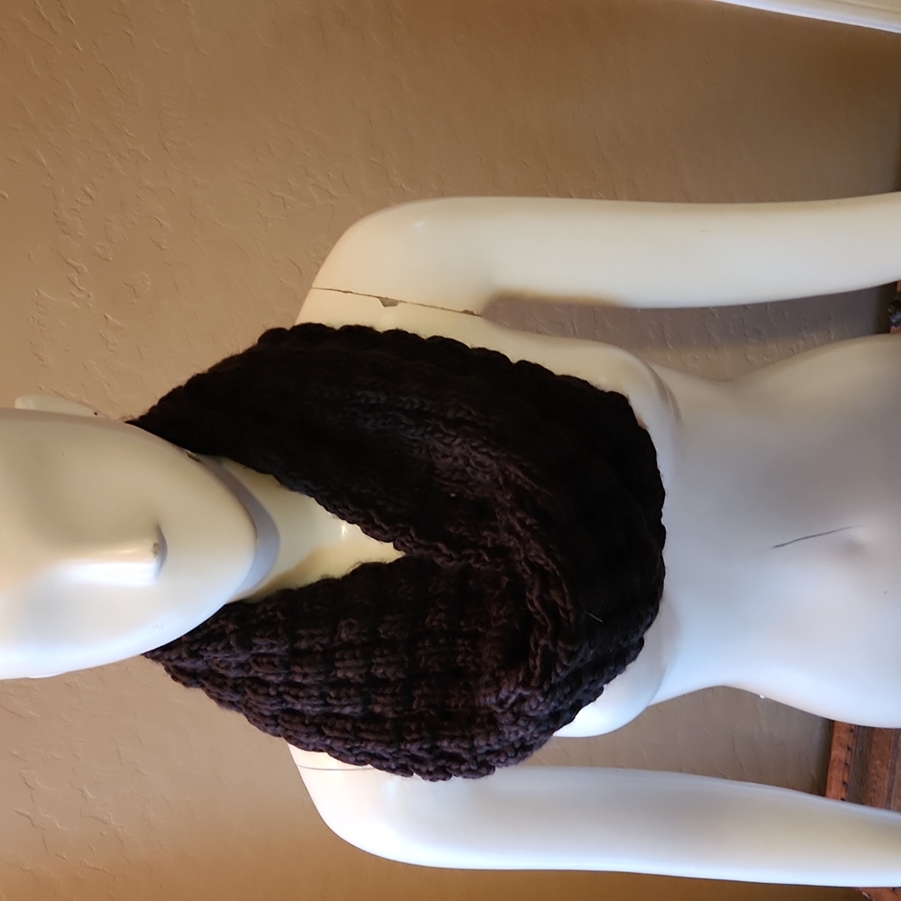 Brown Loosely Woven Infinity Scarf (0605)